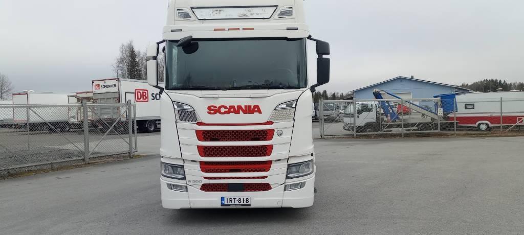 Scania R 500 Vetopöytäautot