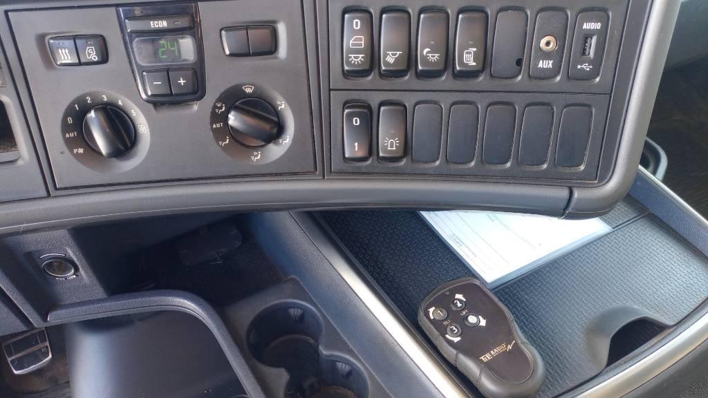 Scania R 580 8x4 Koukkulava kuorma-autot