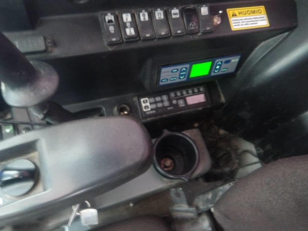 Takeuchi TB 295 W Pyöräkaivukoneet