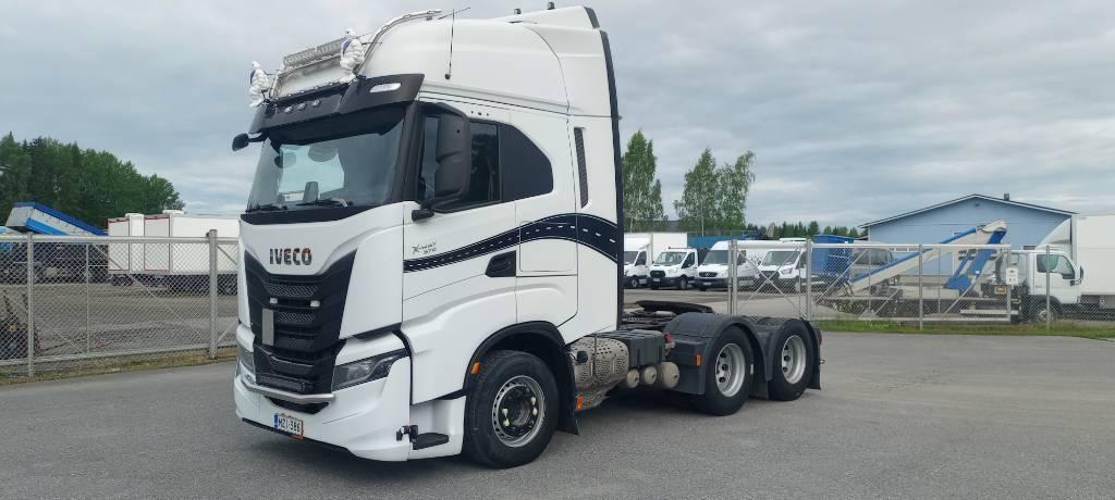 Iveco AS440 XTZ 6x4 Vetopöytäautot
