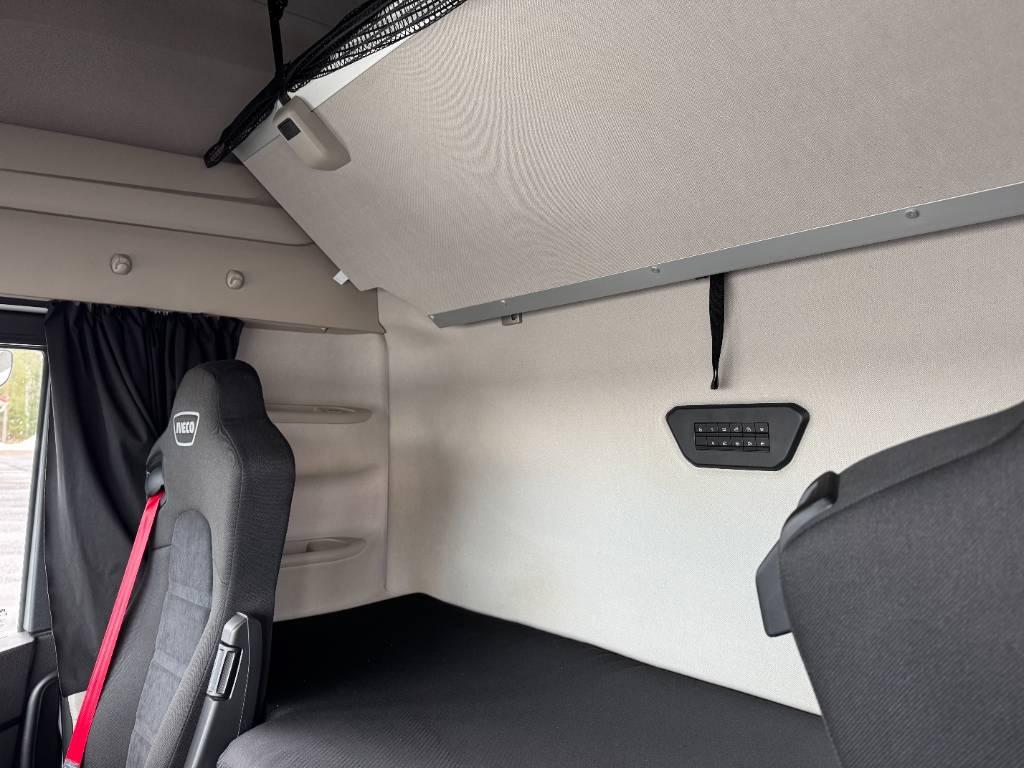 Iveco S-Way AS440S49 Vetopöytäautot