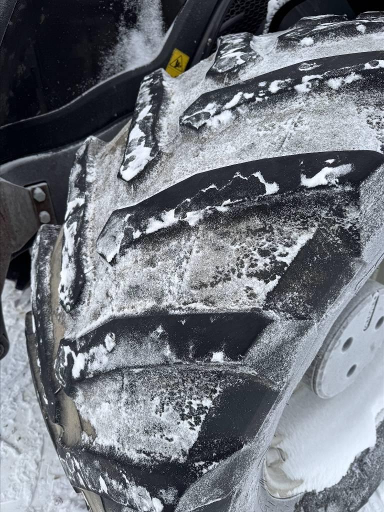 Valtra S 274 Traktorit
