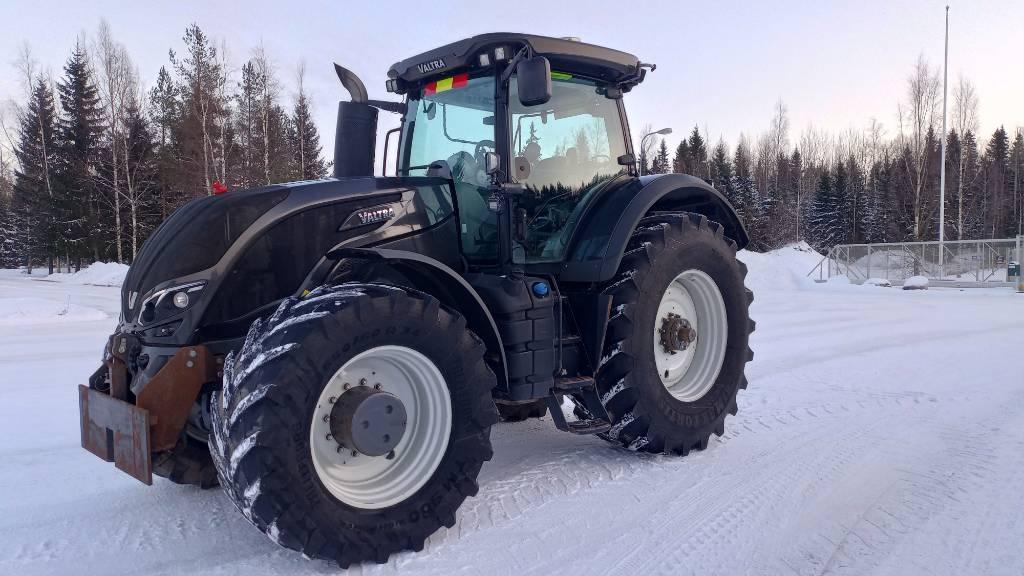 Valtra S 275 Traktorit
