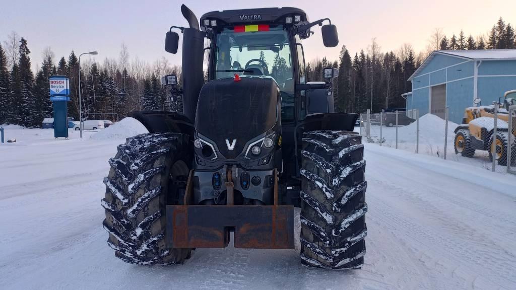 Valtra S 275 Traktorit