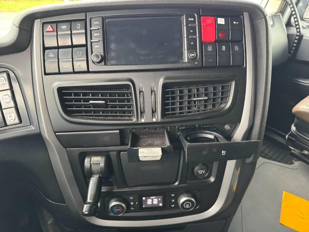 Iveco Stralis AS 260 + nosturi Vaihtolava-autot