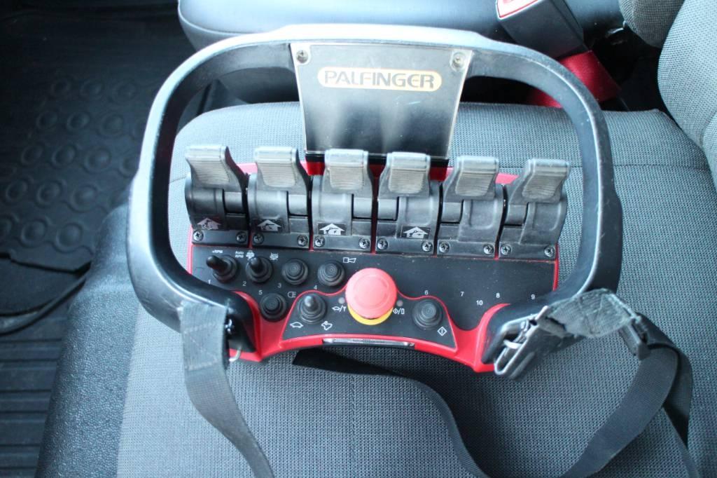 Renault D 7,5 4x2 Nosturiautot