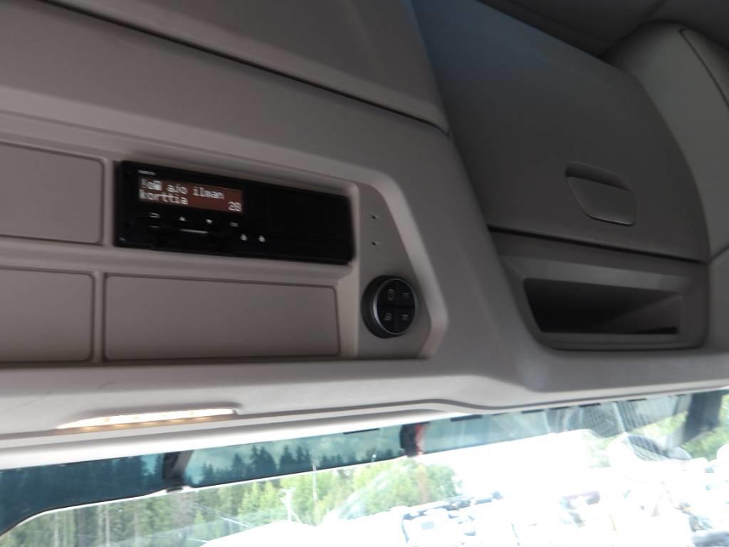 Iveco AS 440 STX Vetopöytäautot