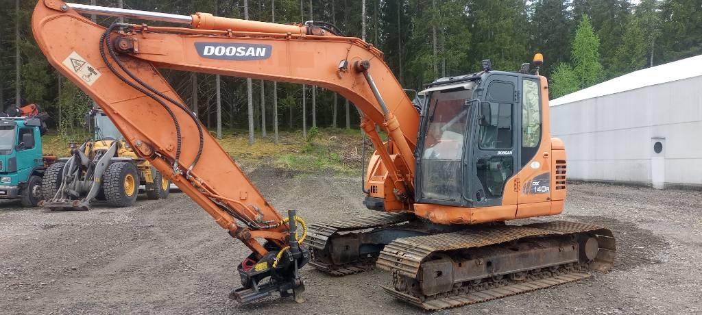 Doosan DX 140 LCR Telakaivukoneet
