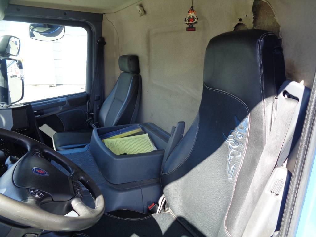 Scania P 320 imupaineyhdistelmä Paine-/imuautot