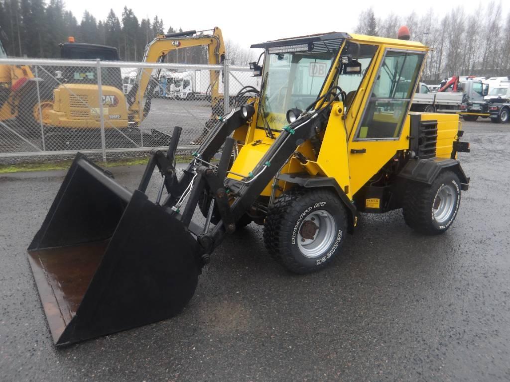 Wille 445 Taajamatraktorit